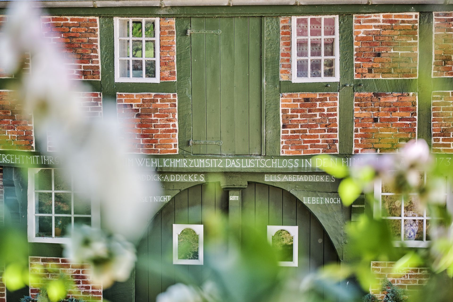 Fassade eines alten Bauernhauses in Niedersachsen